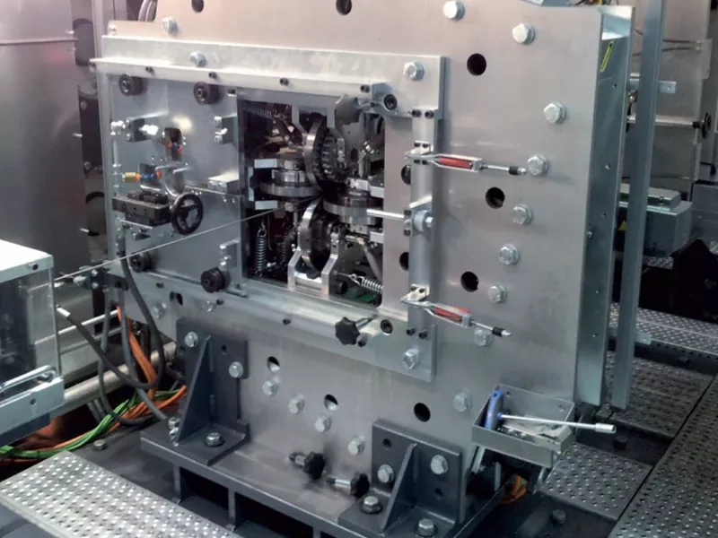 Dans quelles industries la machine à rouler les profilés est-elle utilisée